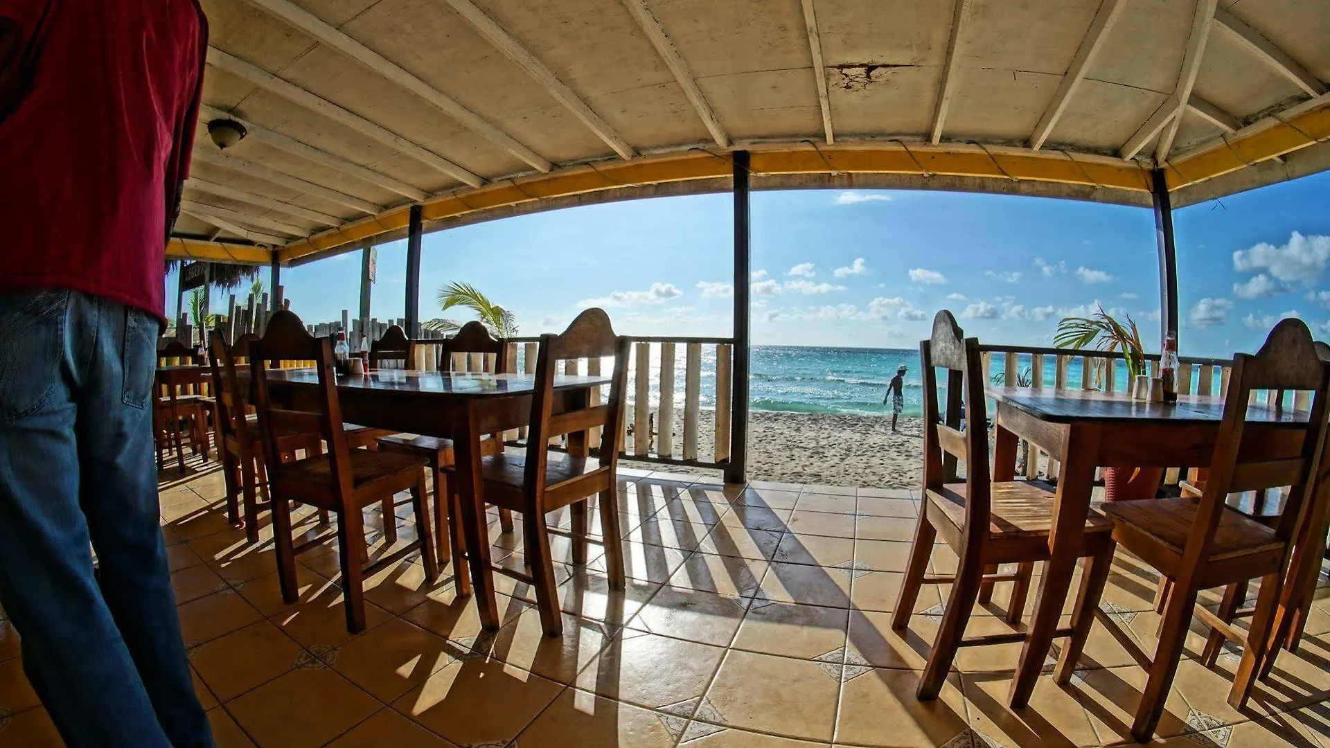 Tamboo Resort Νεγκρίλ