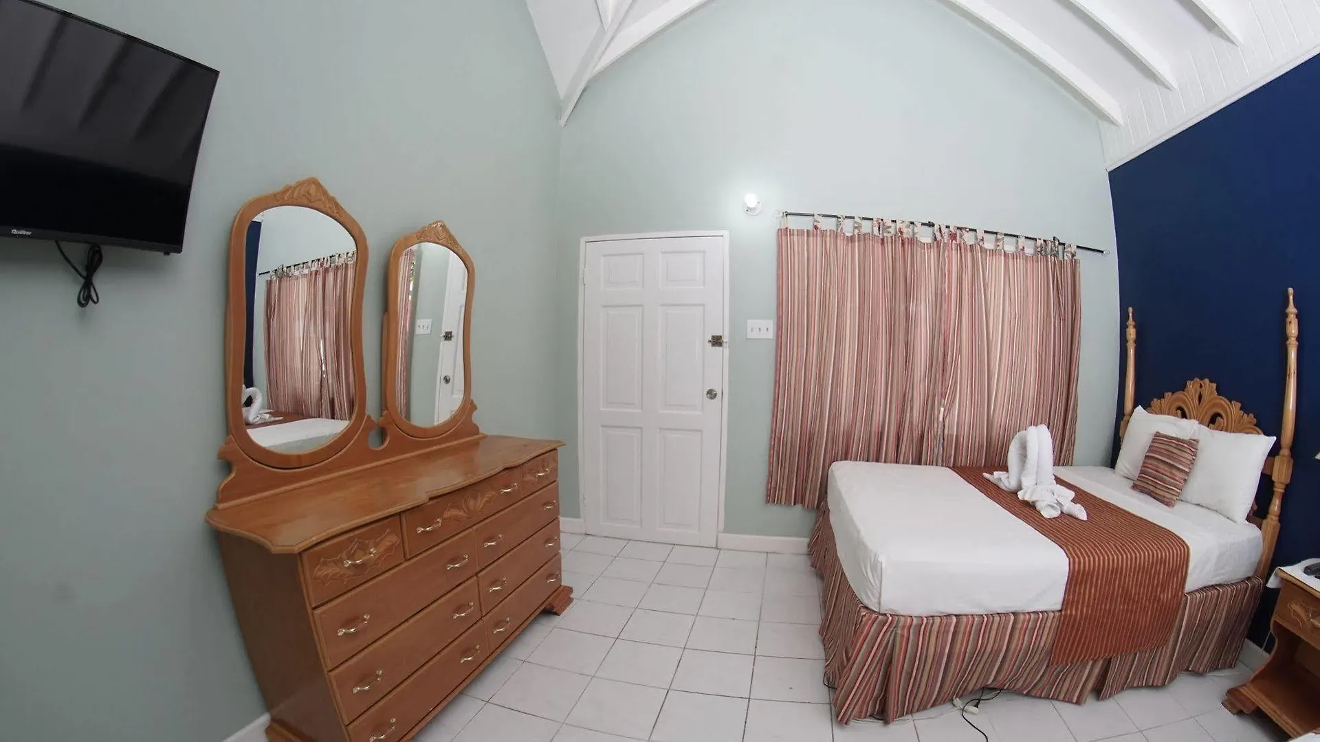 **** Hotel Tamboo Resort Negril Jamaica